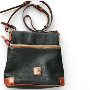 Dooney & Bourke Pebble Leather Crossbody Handbags Black Classic Style Purse